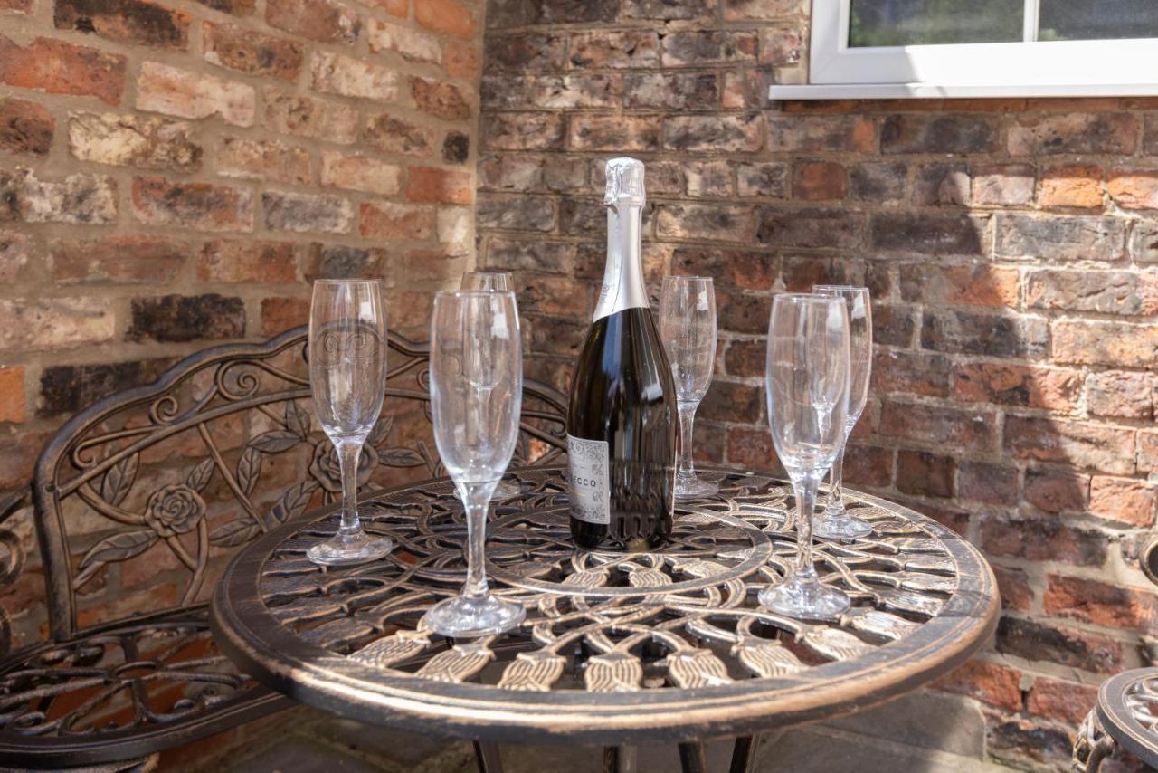 Bootham Apartment 32 - Free Parking - Five Minute Walk To York Minster ภายนอก รูปภาพ