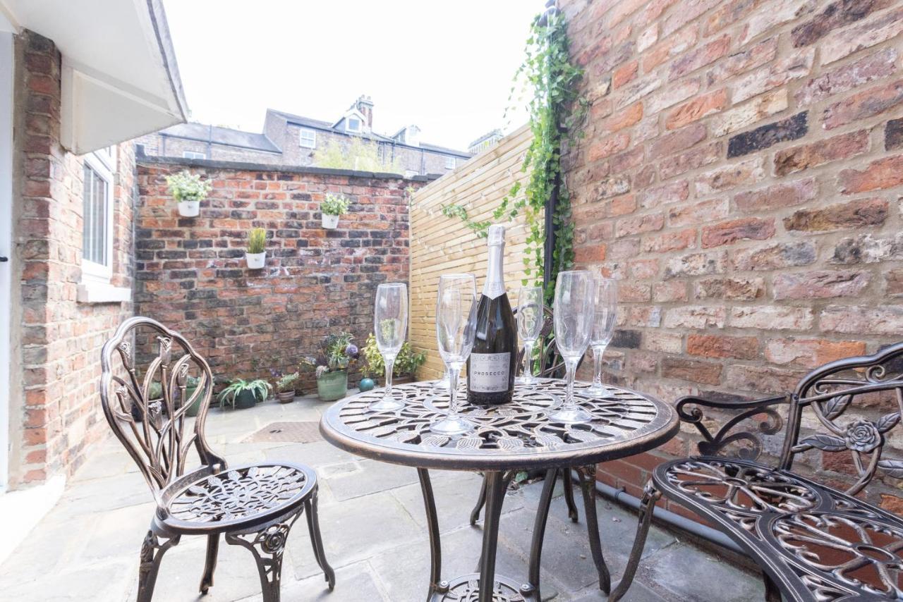 Bootham Apartment 32 - Free Parking - Five Minute Walk To York Minster ภายนอก รูปภาพ